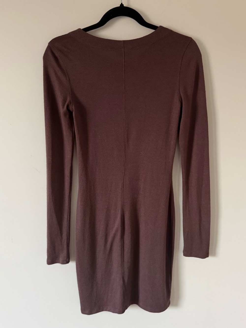 81. | Aritzia | Wilfred | Long-Sleeve Knit Dress | Small - Picture 2 of 4